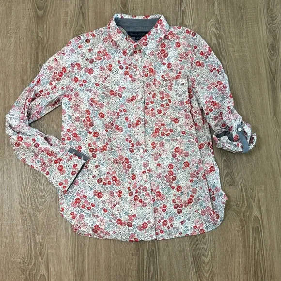 Tommy Hilfiger Floral Camp Shirt size M Lightweight Feminine Coquette Retro - Picture 4 of 14